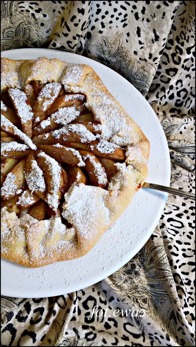 Tarta rustykalna z gruszkami 