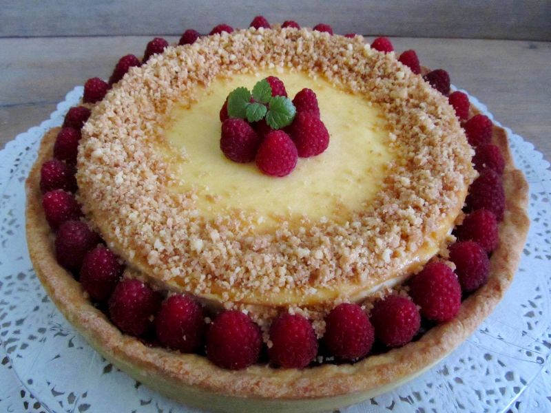 Tarta sernikowa jagodowo-malinowa z kruszonką 