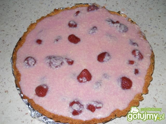 Tarta truskawkowo śmietanowo jagodowa Tarta truskawkowo śmietanowo jagodowa