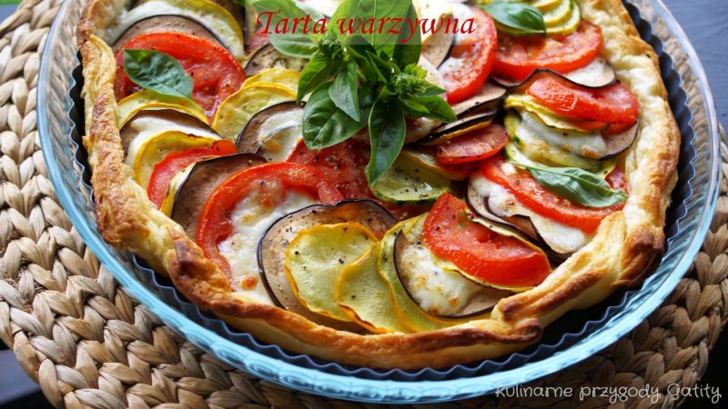 Tarta warzywna z cukinią 
