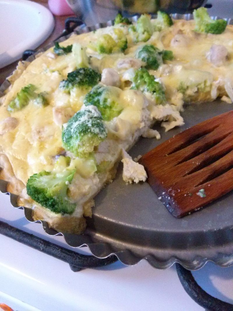 Tarta z brokułami i serem feta