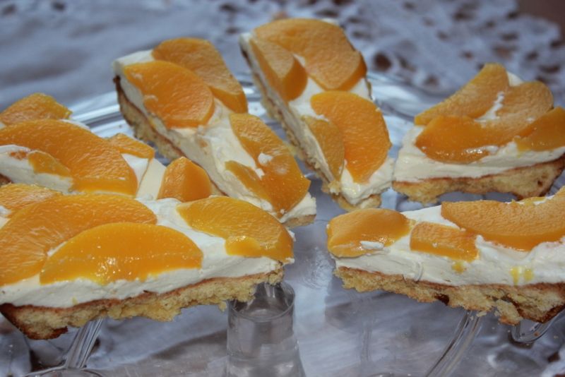 Tarta z brzoskwiniami  Tarta z brzoskwiniami
