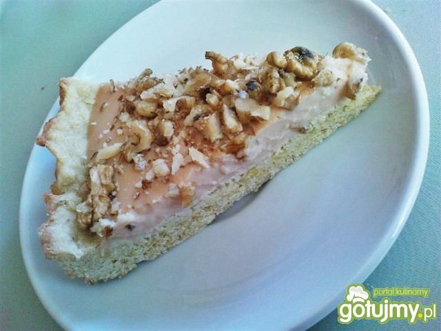 Tarta z budyniem i orzechami  Tarta z budyniem i orzechami