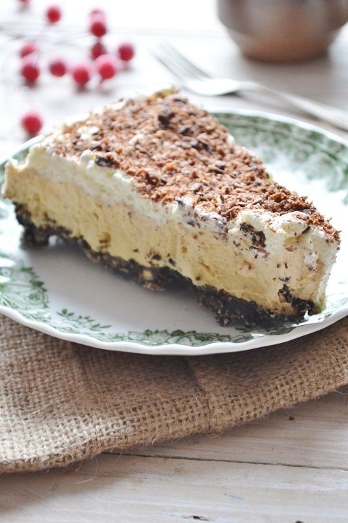 Tarta z ciastkami Oreo i masłem orzechowym Tarta z ciastkami Oreo i masłem orzechowym