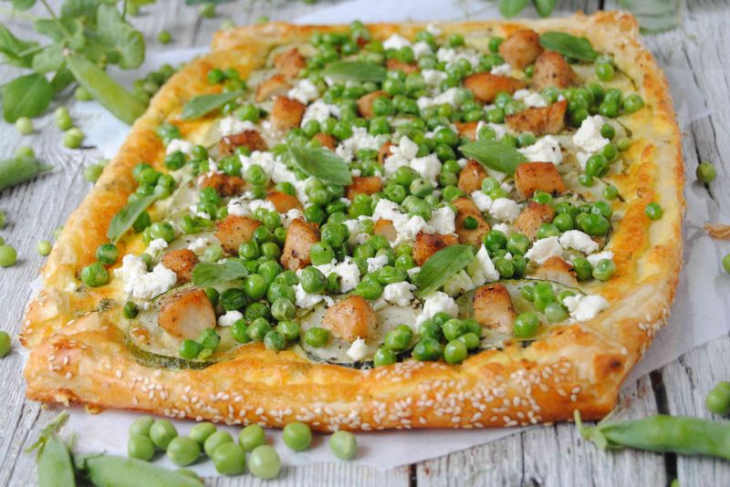 Tarta z cukinią i zielonym groszkiem