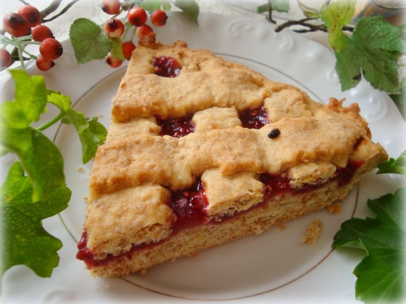 Tarta z dżemem malinowym Tarta z dżemem malinowym