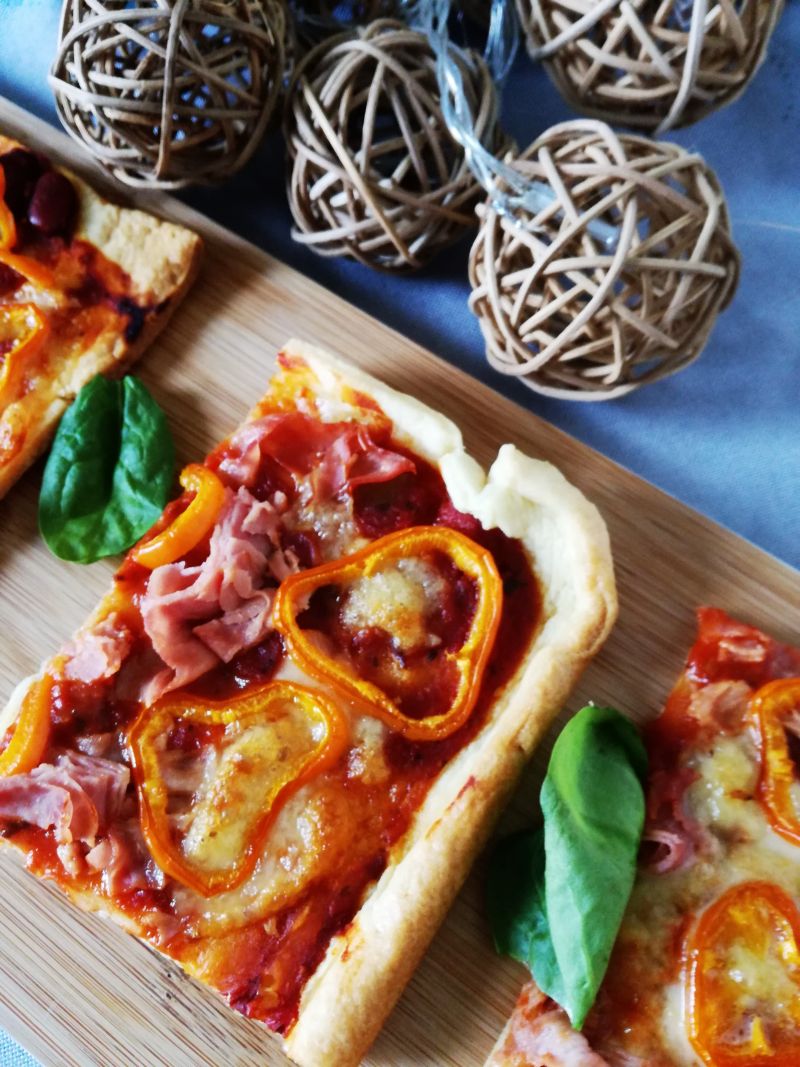 Tarta z fasolą czerwoną i papryką