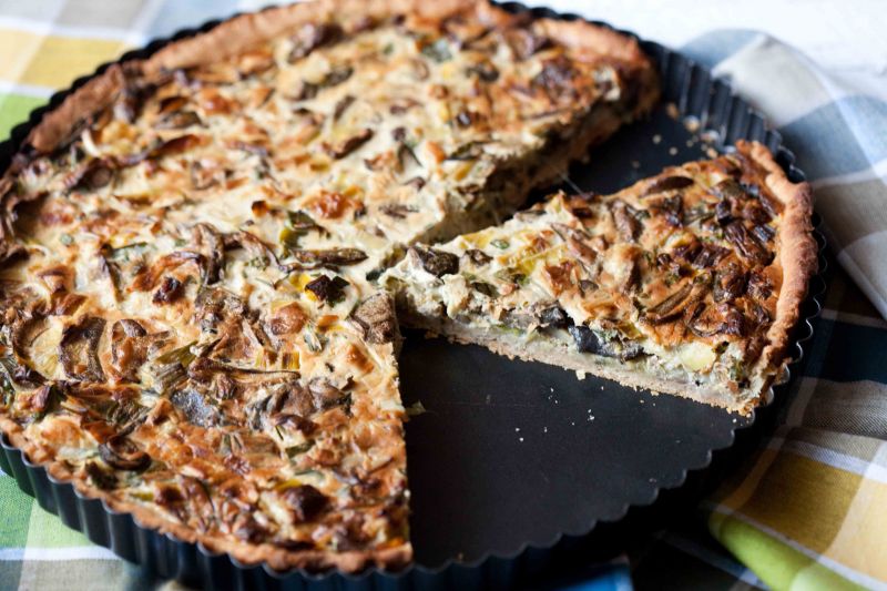 Tarta z grzybami i porami