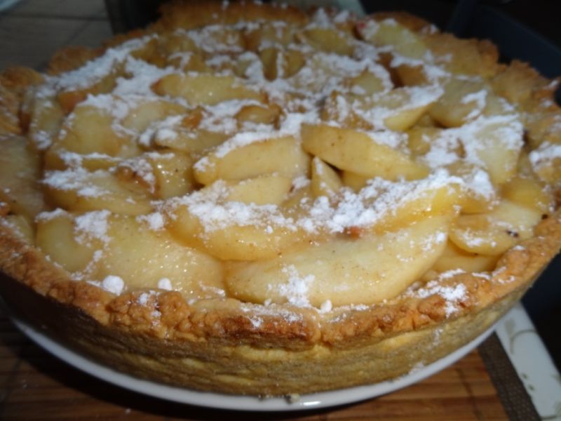 Tarta z jabłkami i cynamonem