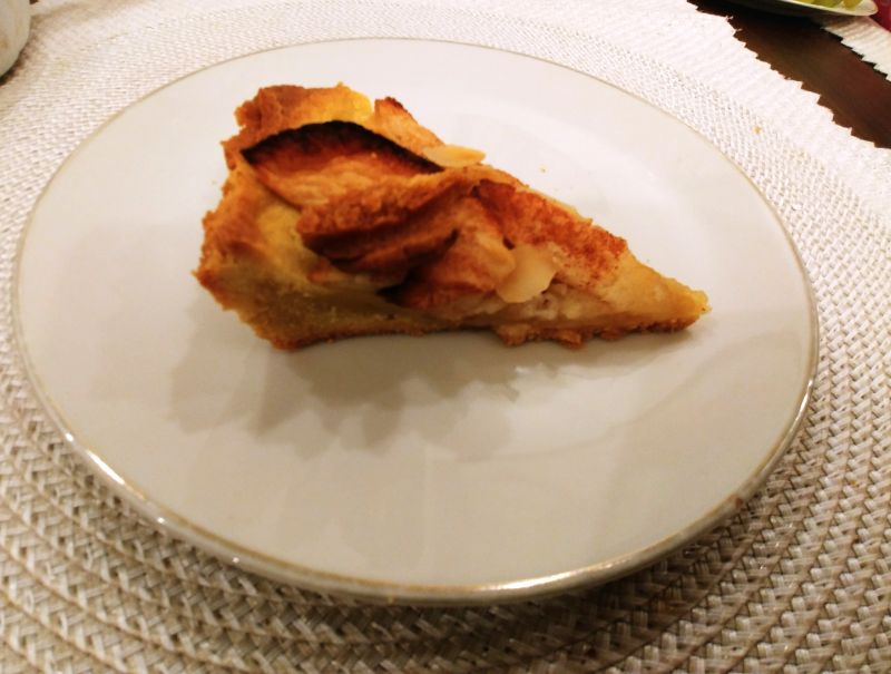 Tarta z jabłkami i migdałami na dyniowym spodzie Tarta z jabłkami i migdałami na dyniowym spodzie