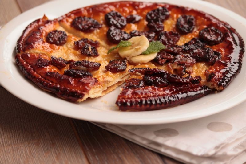 Tarta z karmelizowanymi bananami Tarta z karmelizowanymi bananami