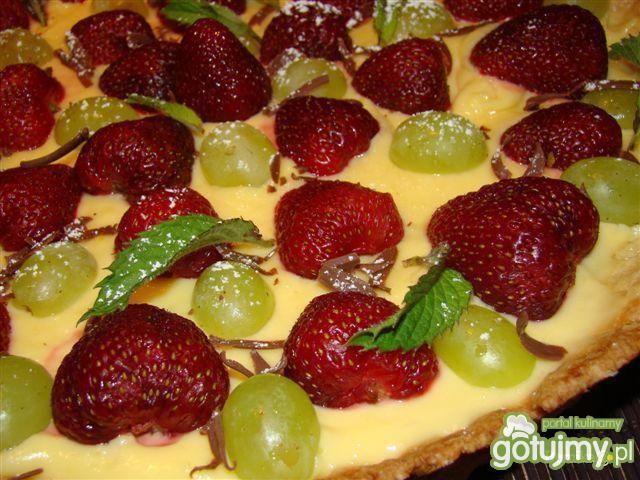 Tarta z kremem cytrynowym i truskawkami Tarta z kremem cytrynowym i truskawkami