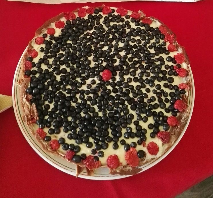 Tarta z kremem waniliowym i owocami  Tarta z kremem waniliowym i owocami