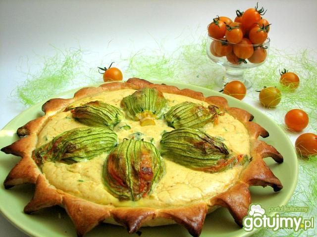 Tarta z kwiatami cukinii 