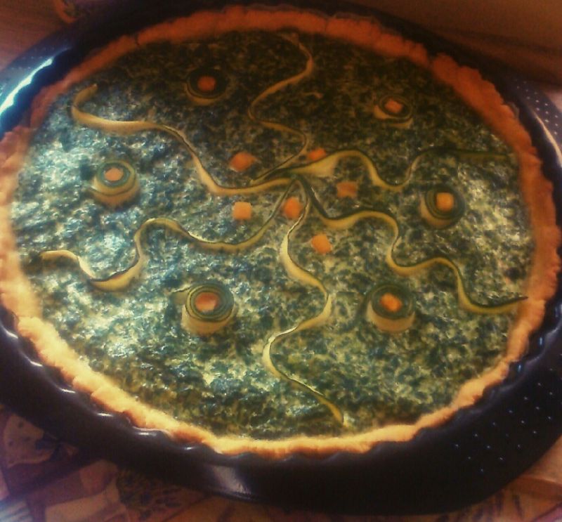 Tarta z łososiem, szpinakiem i dynią Tarta z łososiem, szpinakiem i dynią