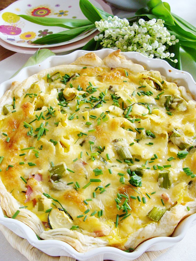 Tarta z makaronem i szparagami  Tarta z makaronem i szparagami