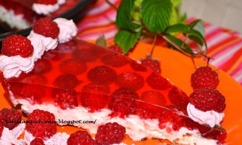 Tarta z malinami i kremem mascarpone Tarta z malinami i kremem mascarpone