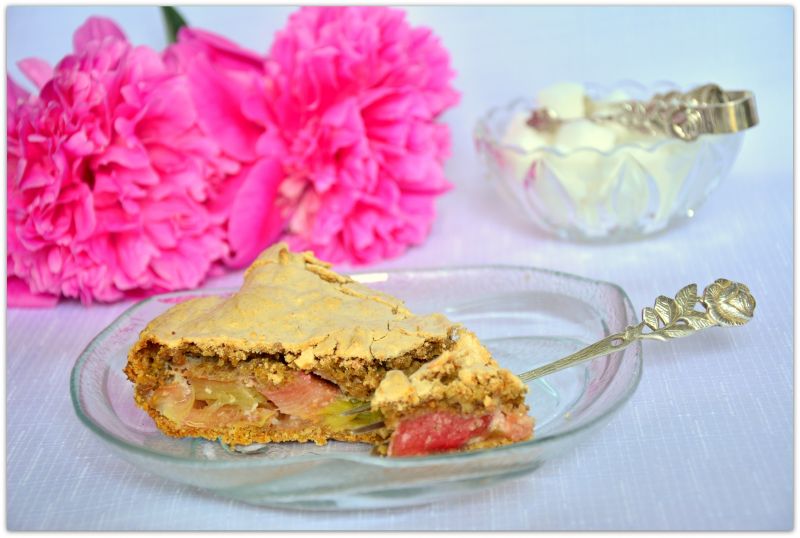 Tarta z rabarbarem Tarta z rabarbarem