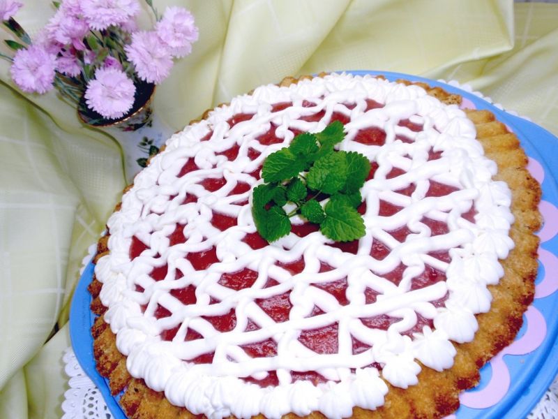 Tarta z rabarbarem i śmietaną  Tarta z rabarbarem i śmietaną