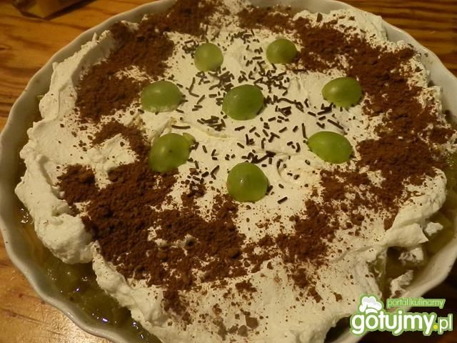Tarta z rabarbarem pod śmietanową chmurą Tarta z rabarbarem pod śmietanową chmurą