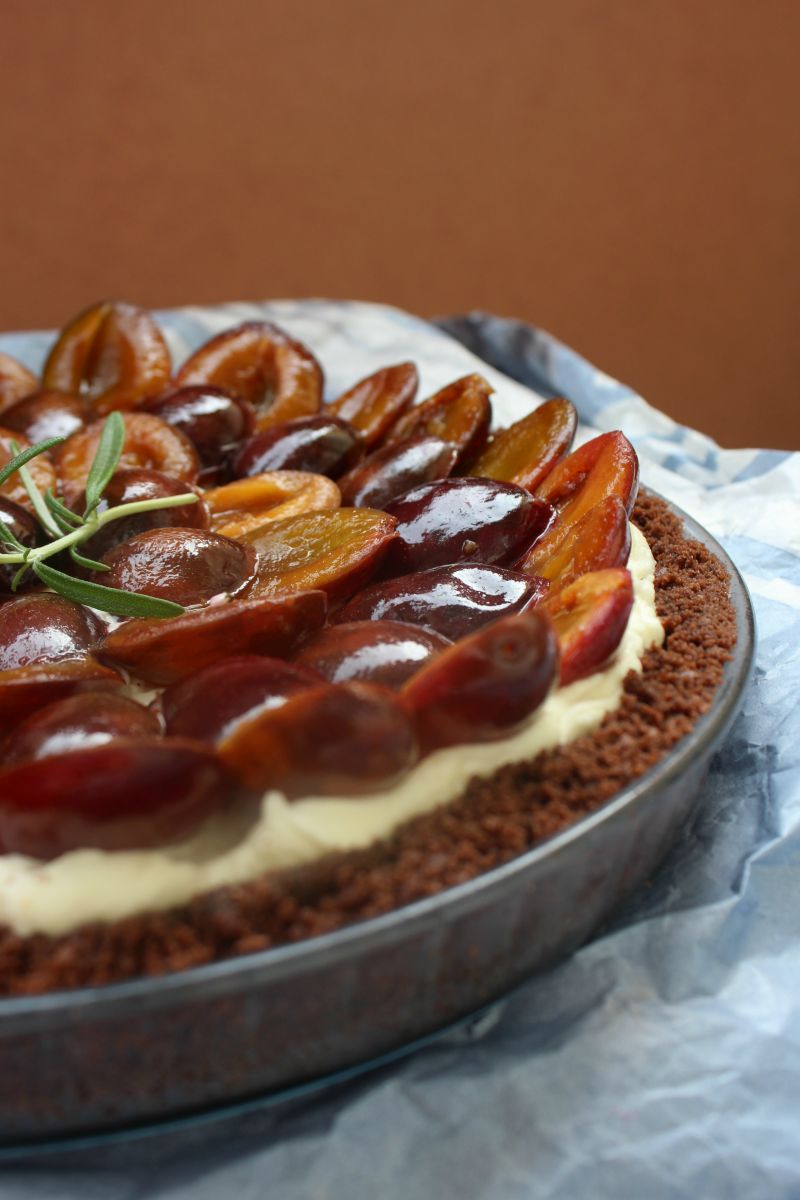 Tarta ze śliwkami i mascarpone