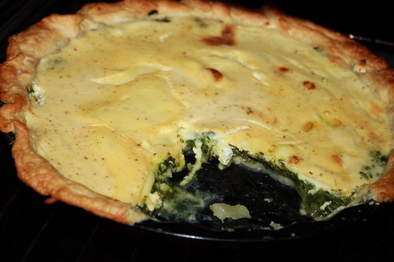 Tarta ze szpinakiem i fetą  Tarta ze szpinakiem i fetą
