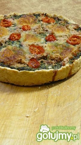 Tarta ze szpinakiem, tuńczykiem i serem