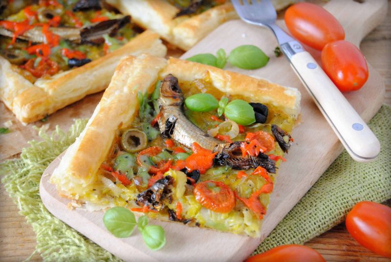 Tarta ze szprotkami Tarta ze szprotkami