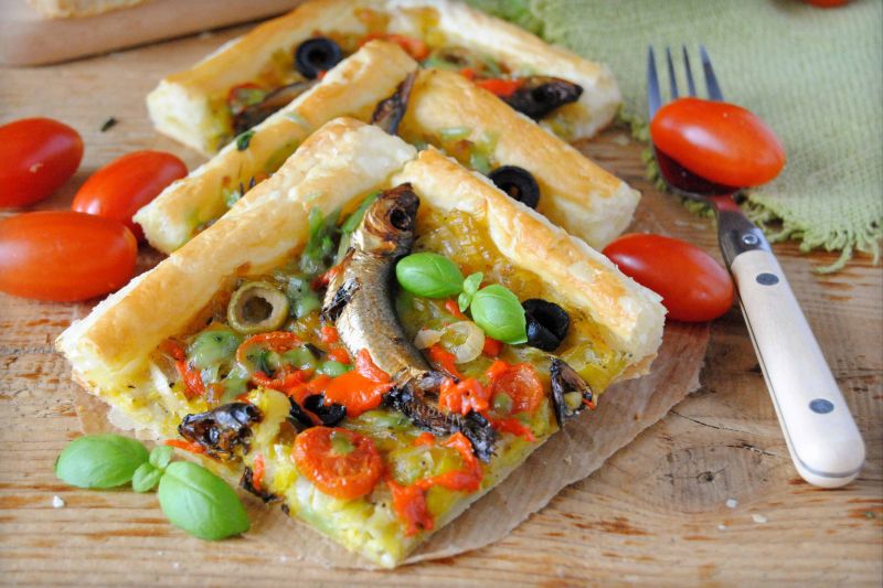 Tarta ze szprotkami Tarta ze szprotkami