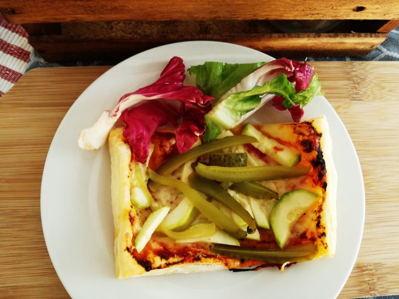 Tartaletki francuskie z cukinią i ogórkiem