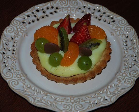 Tartaletki z budyniem i owocami