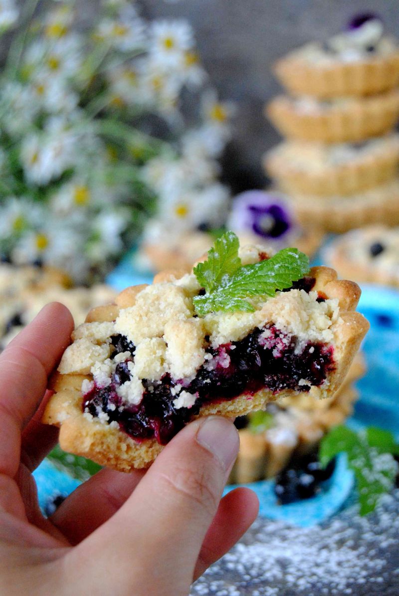 Tartaletki z czarną porzeczką Tartaletki z czarną porzeczką