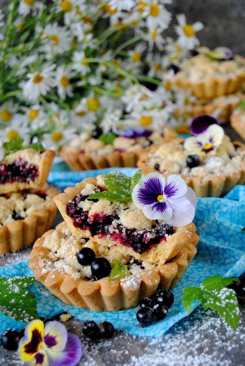 Tartaletki z czarną porzeczką Tartaletki z czarną porzeczką