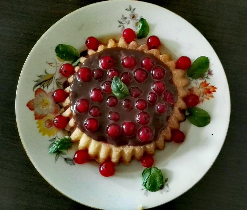 Tarteletki z frużeliną i ganache z czekolady  Tarteletki z frużeliną i ganache z czekolady
