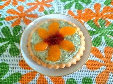Tartaletki z kremem szpinakowym i mandarynką  Tartaletki z kremem szpinakowym i mandarynką