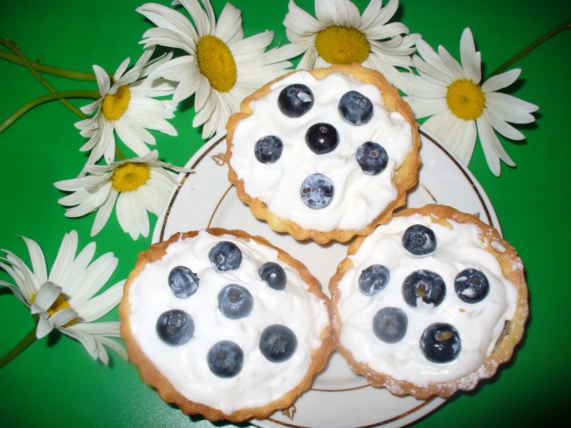 Tartaletki z masą i borówkami amerykańsiki Tartaletki z masą i borówkami amerykańsiki