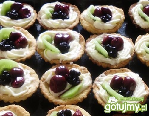 Tartaletki z owocami Tartaletki z owocami