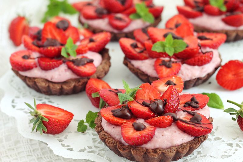 Tarteletki z manną truskawkową Tarteletki z manną truskawkową