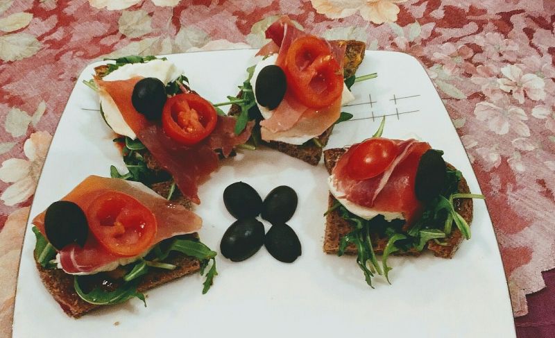 Tartinki a'la pizza parma