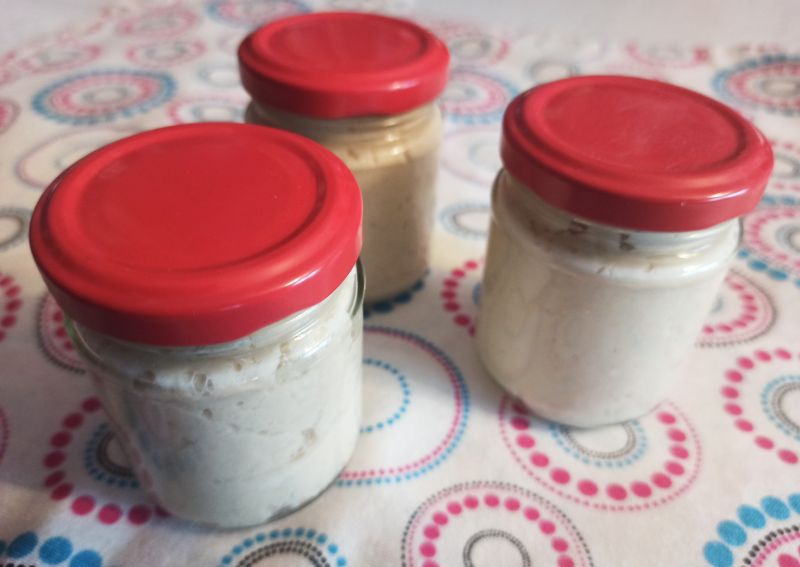 Tarty chrzan ze śmietaną Tarty chrzan ze śmietaną