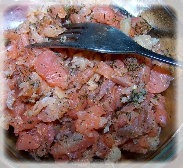  Tatar  łososiowo-pomidorowy