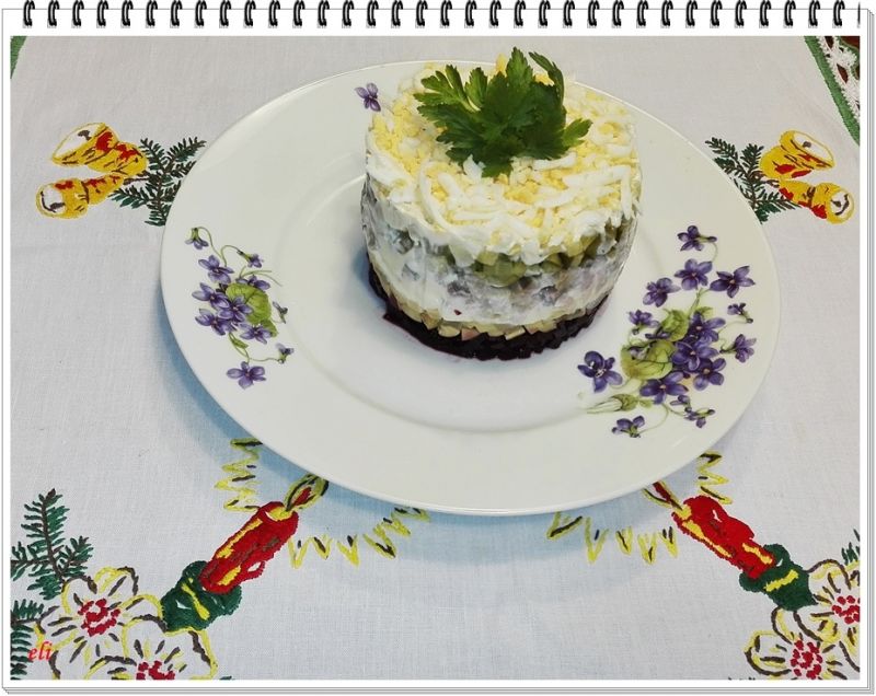 Tatar śledziowy Eli z kiszonymi burakami 