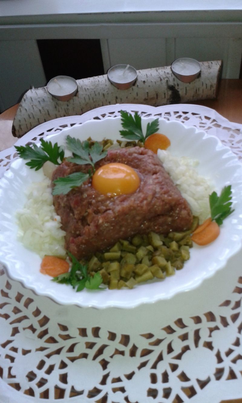 Tatar wołowy Tatar wołowy