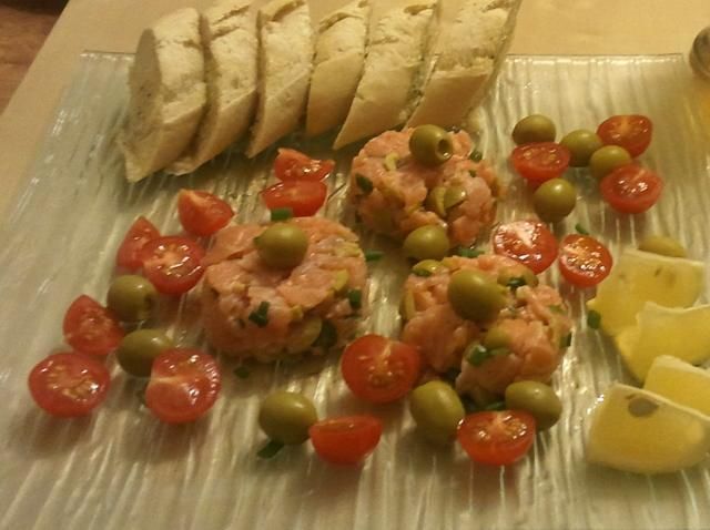 Tatar z łososia Tatar z łososia