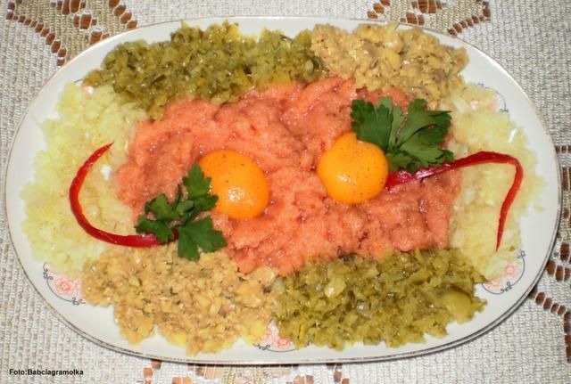 ,,Tatar „ z wędzonego łososia : ,,Tatar „ z wędzonego łososia :