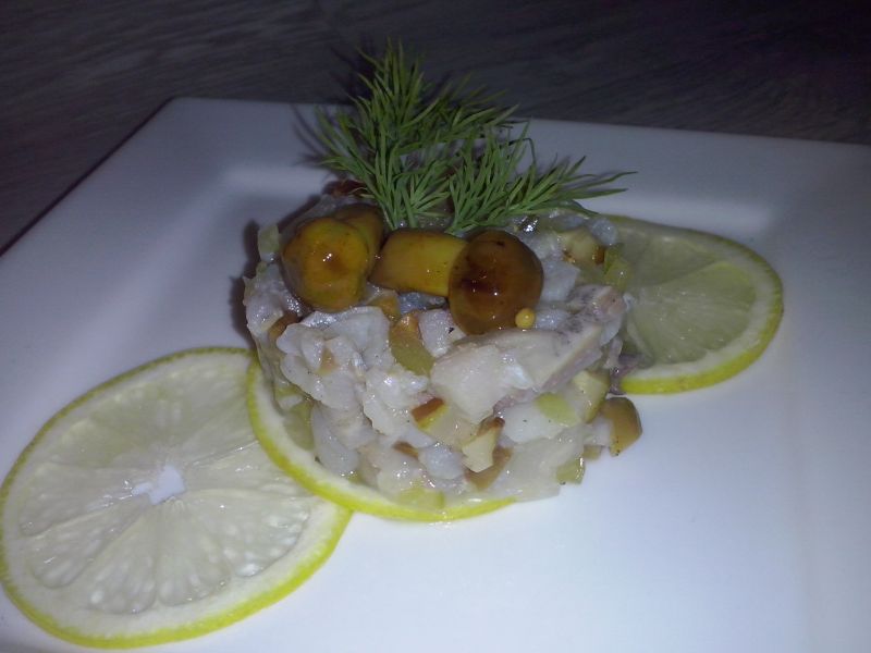 Tatar ze śledzia Tatar ze śledzia