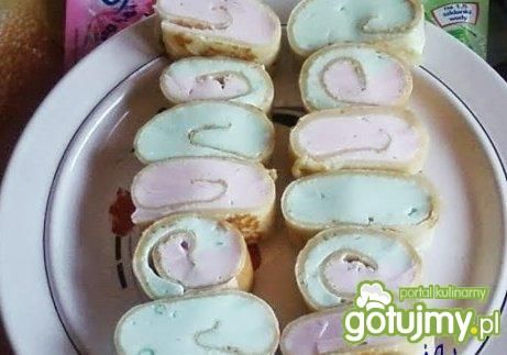 Tęczowe szaszłyki.