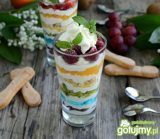 Tęczowy deser owocowy 2