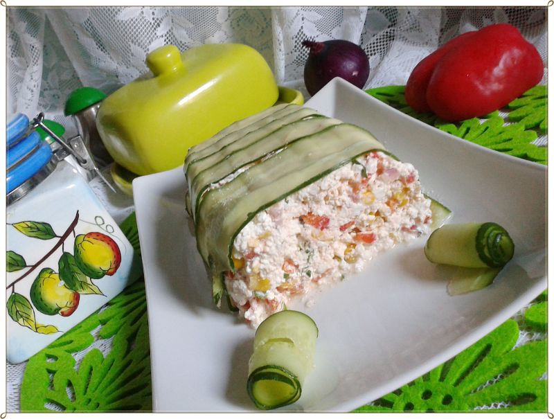 Terrina twarożkowa z kukurydzą i papryką Terrina twarożkowa z kukurydzą i papryką