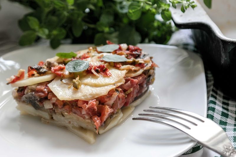 Tiella - zapiekanka warstwowa 